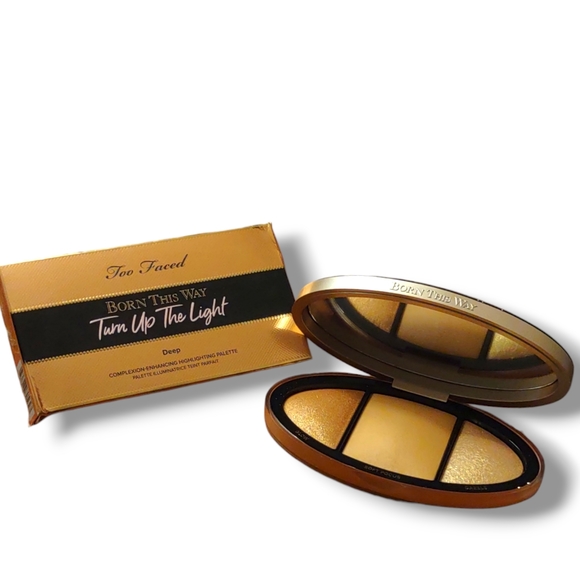 Too Faced Born This Way Turn Up The Light - Picture 2 of 4